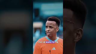 3 classy moves by barred Somali referee Omar Artan a true hero's welcome! ⚽🇸🇴 #OmarArtan #FIFA #news