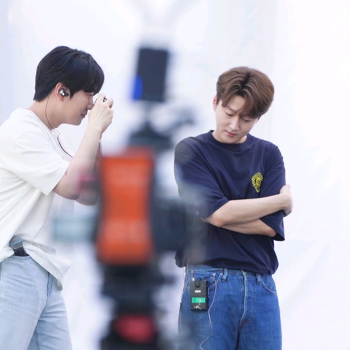 고우림 작가 Ko Woorim 조민규 모델 Cho Mingyu 치명적예술이야✨👍 고작가님 잘생겨서 모델해도 되겠어요 🐻‍❄️😼 #포레스텔라 #kowoorim #chomingyu