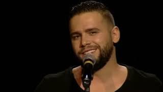 Plas!   Flori Mumajesi