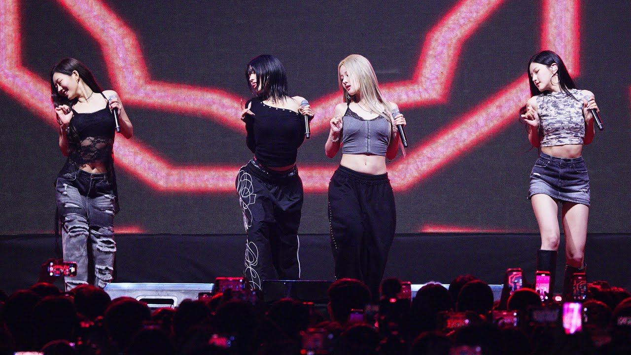 251024 키스오브라이프 KISS OF LIFE Full ver Igloo+Sticky+Nothing+Lips Hips Kiss+Midas Touch 4K 직캠 @대림대 축제