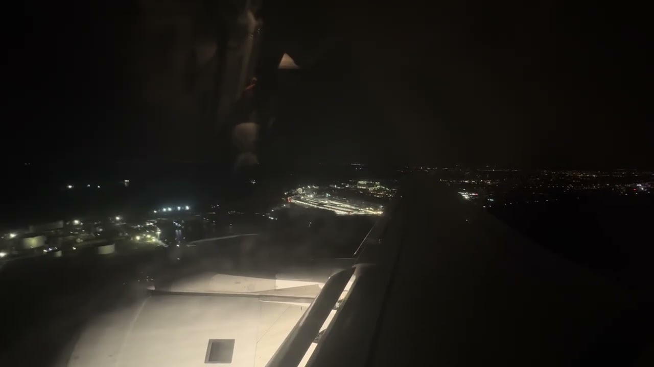 Lufthansa Airbus A319-114 landing Frankfurt (FRA)