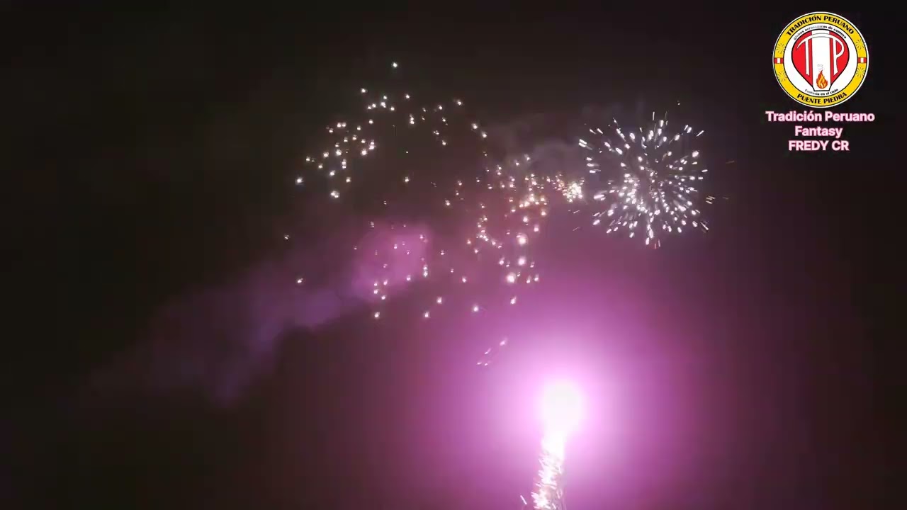 Año nuevo 2026 Lima Perú fuegos artificiales Efectos especiales profesionales 