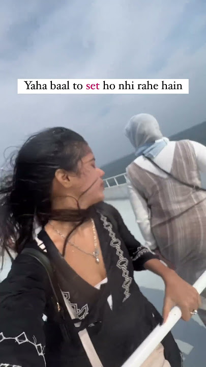Baal to set ho nhi rhe😂