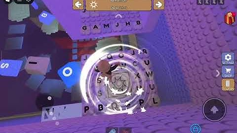 Playing Roblox Like KreekCraft 🤩 + Clinky Keyboard Tower ASMR 🙀