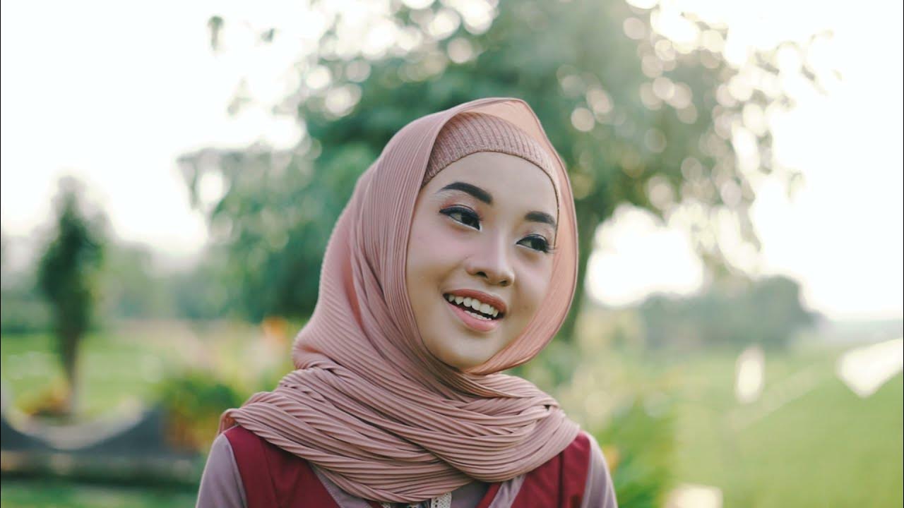 SHOLAWAT JIBRIL II NAILUN NABILA (Official Music Video) Covered - YouTube