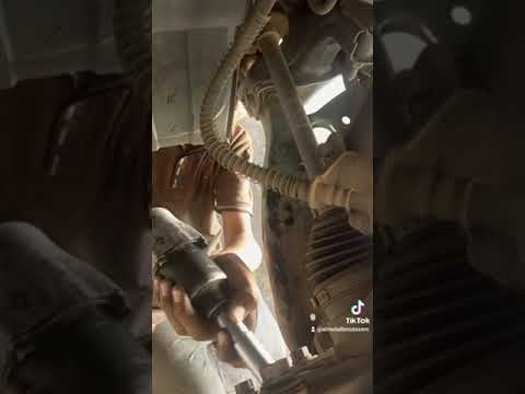 فك دسكات البريكات الاماميه سيراتو 2018
