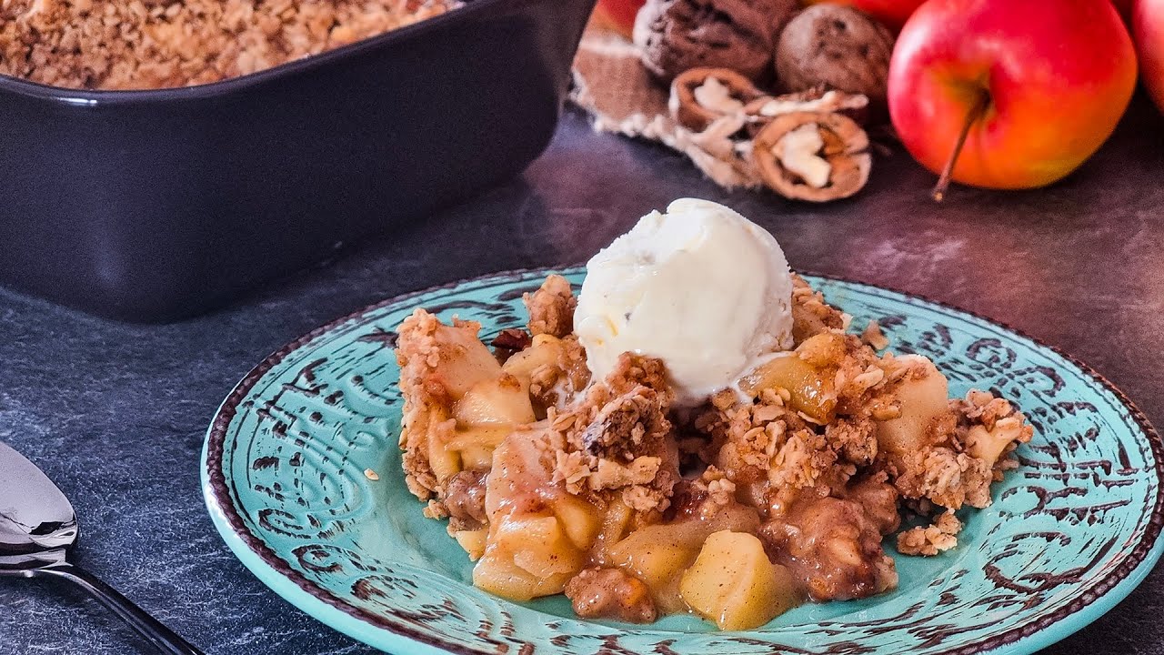 The Best Apple Crumble Ever - Easy Recipe