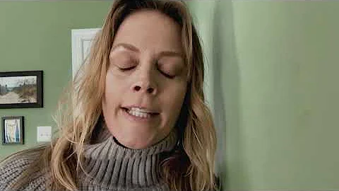 Alanis Morissette - Smiling w/ Elizabeth Stanley f...