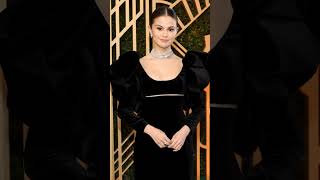 Selena Gomezs Dazzling Looks