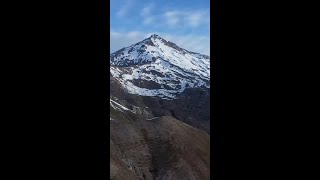 Reportan enjambre de 113 sismos en volcán nevado de Longaví