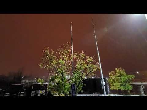 Vídeo: Una Tormenta Eléctrica Anormal Azotó California - Vista Alternativa