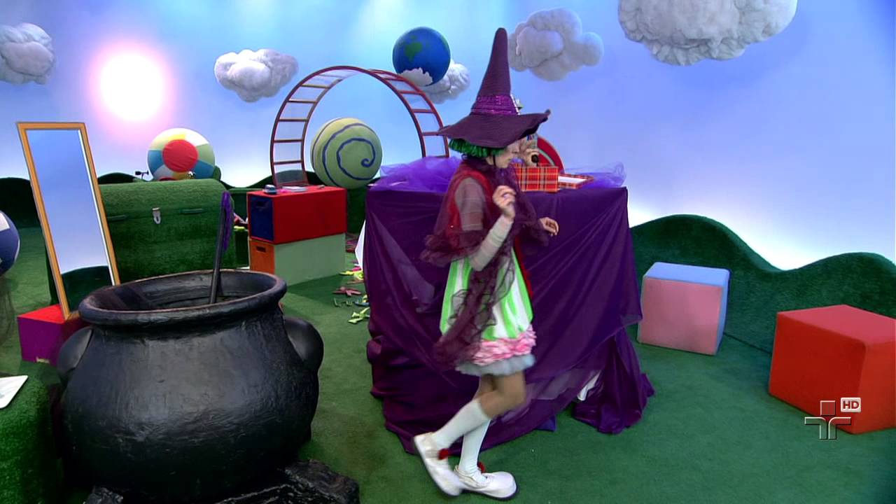 Bruxoteia e Corcovico: Mãozinha - Quintal da Cultura - 05/12/13