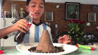 proyecto escolar volcán