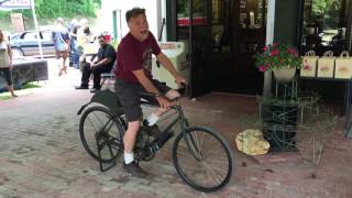 インドのオールドベル Wheels Through Time's Dale Walksler Fires Up a 1903 Indian