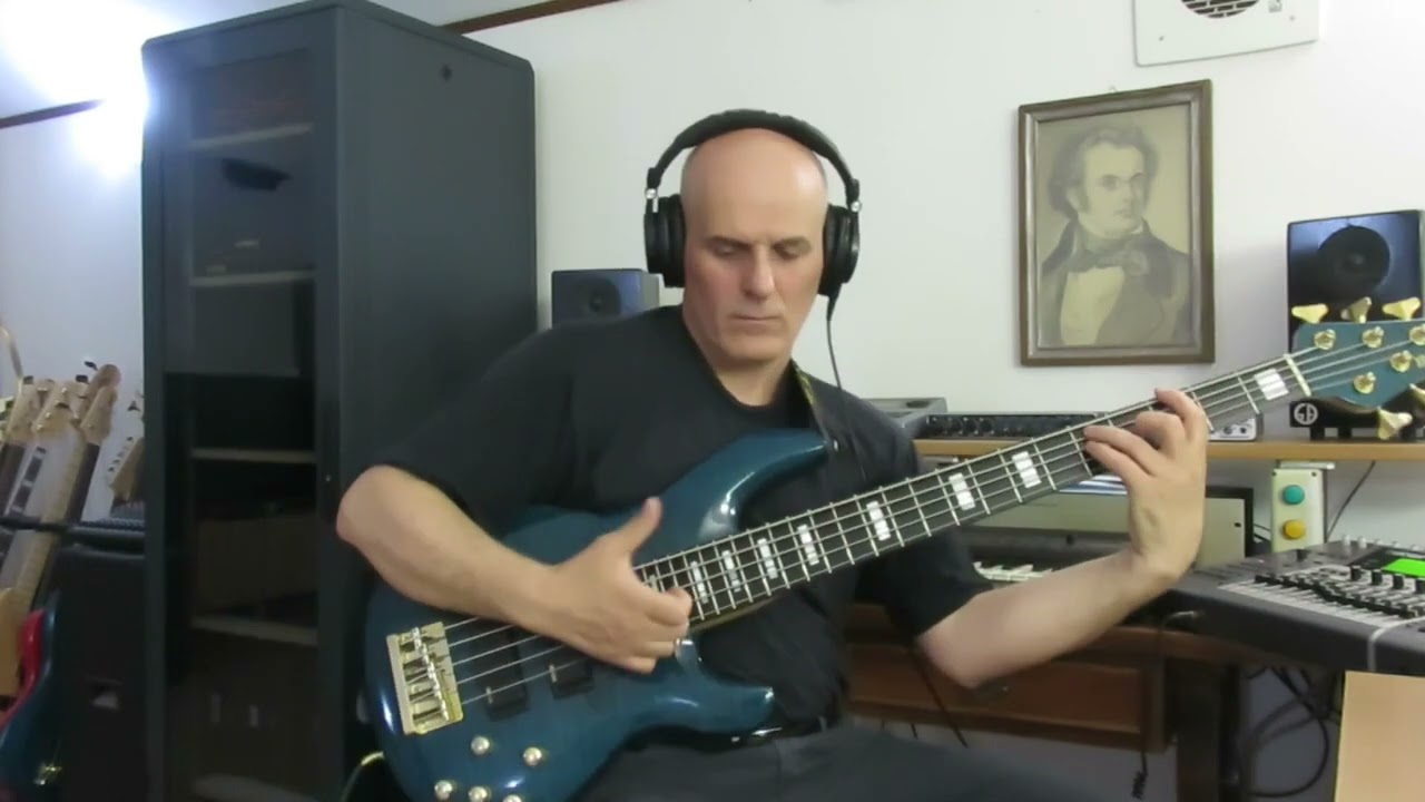 Il mare impetuoso al tramonto... (Zucchero Fornaciari) - bass cover