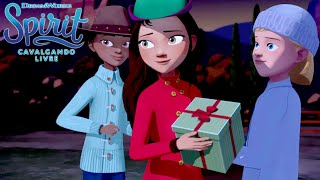 Spirit e os Elfos de Natal Sorrateiros | SPIRIT CAVALGANDO LIVRE | Netflix