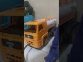 wow,, mobil truk pada baris. keren