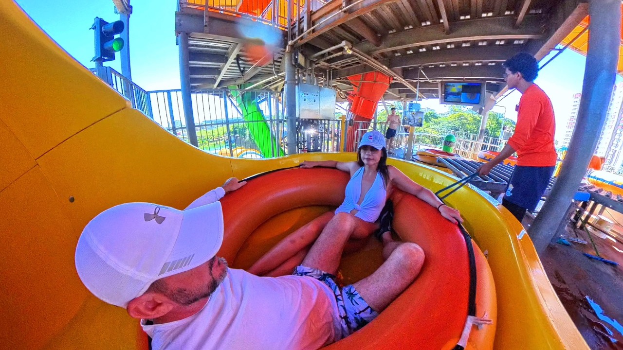Craziest 360° Water Slide POV at Brazil’s Most Famous Water Park!