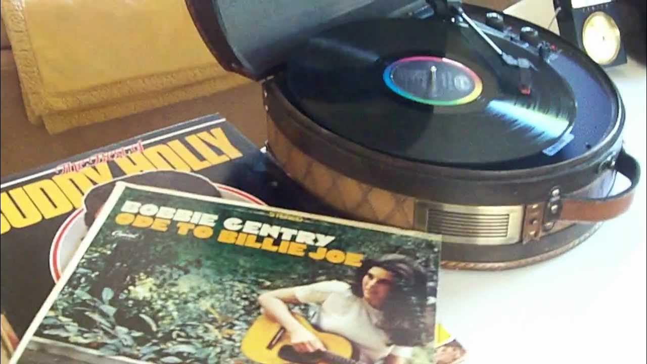 Technosonic Hat Box Record Player "Bobbie Gentry" Lazy Willie - Vinyl Record Demonstration Technosonic Hat Box Record Player "Bobbie Gentry" Lazy Willie - Vinyl Record Demonstration