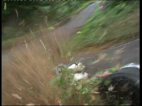 Rob turnbull crash at Wiscombe Park Hillclimb, July 2006