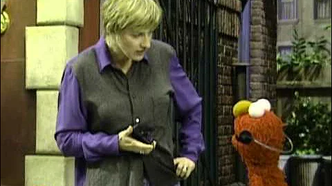 Sesame Street: Ellen DeGeneres And Elmo Take Turns