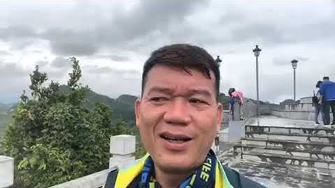 Cột cờ Lũng Cú nằm ở đỉnh Lũng Cú còn gọi là đỉnh núi Rồng (Long Sơn) Hà Giang