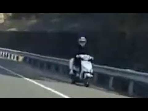 你騎上來就算了幹嘛還逆向回去啊