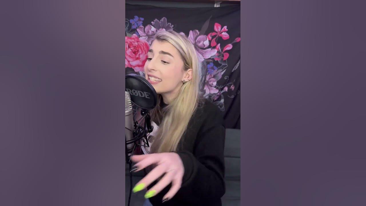 115  Elena Siegman [ TikTok Re-upload]