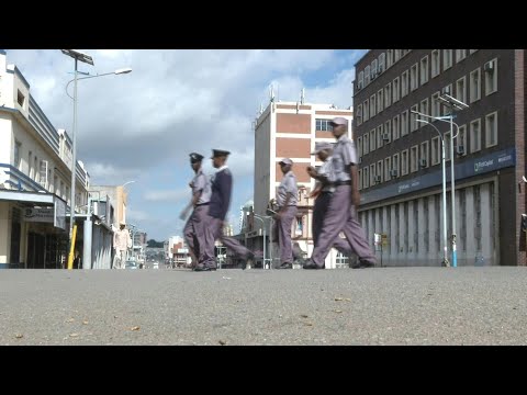 Coronavirus: Zimbabwe police patrol empty streets as lockdown begins | AFP