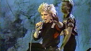 Kim Wilde - Dancing In The Dark [LIVE] @ Champions [50 fps] [01/04/1984]