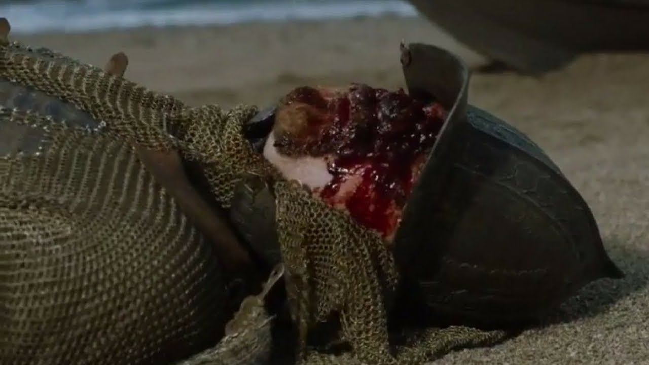 Game Of Thrones Season 7 Gendry Kills Guards With Hammer Youtube