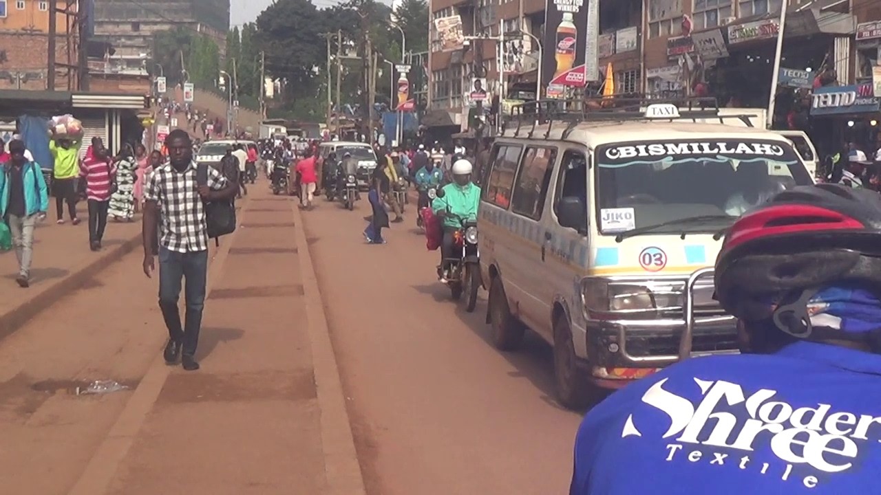 Ttuntu Abavuzi ba boda ssibamativu ekiragiro ky'okubagoba basaba babaddiremu