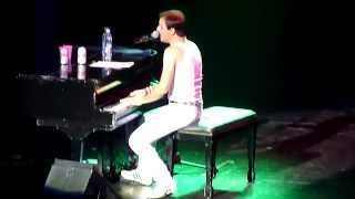 Download Lagu Dios Salve a la Reina (Tributo a QUEEN) - Good Old Fashioned Lover Boy - (08/26 vídeos) MP3