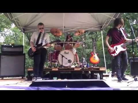 Not Alice - This Ain't A Scene, It's An Arms Race (Fall Out Boy Cover)