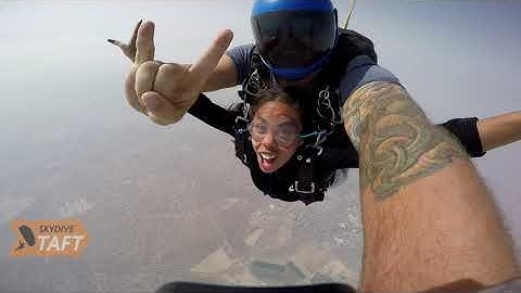 Skydive Taft Tandem Jump | Mi