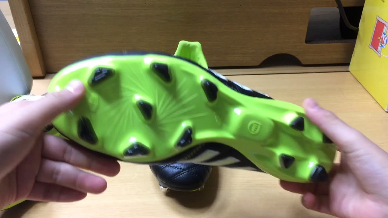 サッカースパイク紹介(アディダス パティーク11pro SL FG) - YouTube