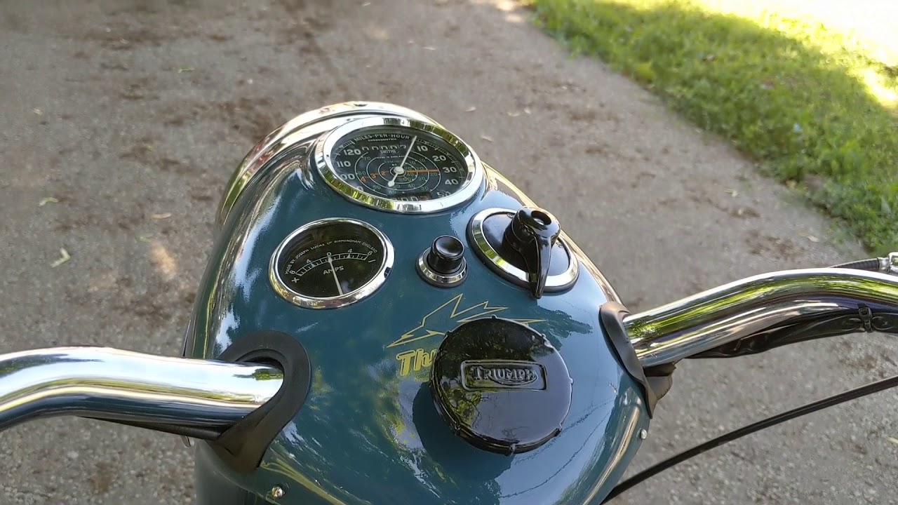 1950 Triumph Thunderbird- 6T 650cc