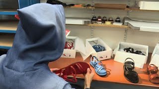 Les sandales de moines bénédictins, un business qui séduit jusqu'au Japon | AFP Reportage