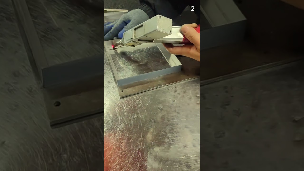 Proses pekerja mengelas besi menggunakan mesin las modern secara mudah 