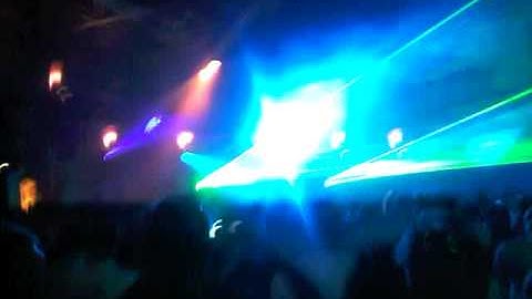 angerfist vs  Predator de afsluiting@ In Qontrol 2009