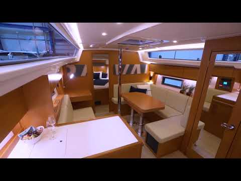 Video: Bavaria C38: New Middle Class