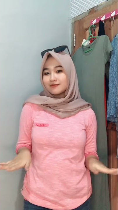tiktok jilbab ketat cantik pink banget