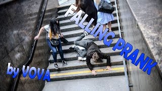 Padání ze schodů / Falling Off The Stairs - Prank