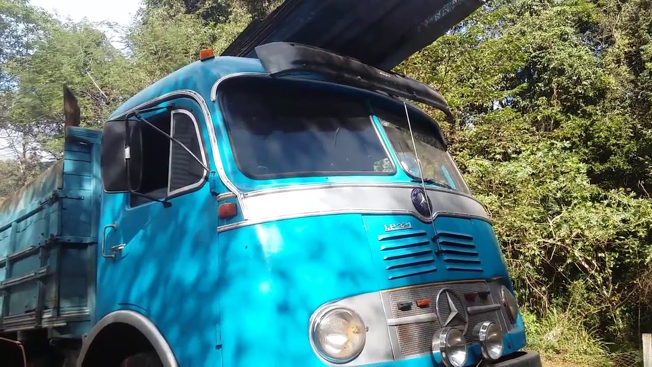 Caminhão Cara Chata Lp 321 Ano 1962 Caminhao Mais Antigo Do Brasil Mercedes Lp 321 Conservado Youtube