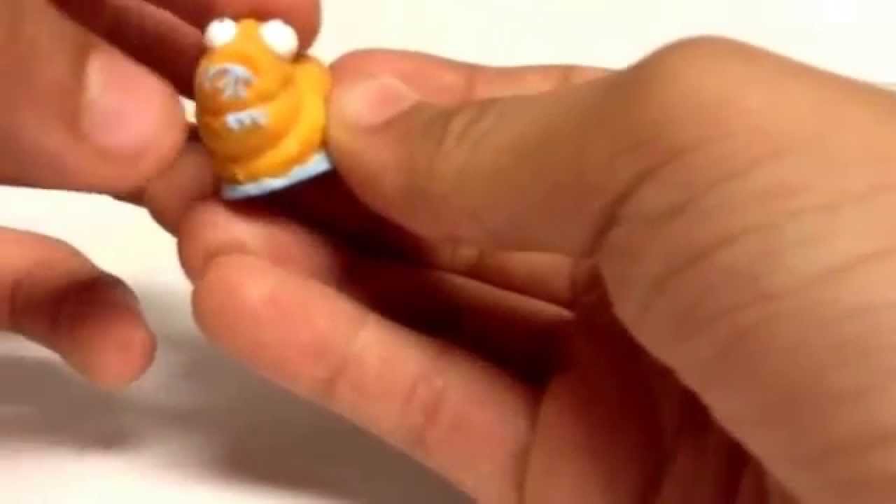 Trash pack:the gross gang in your garbage opening!!