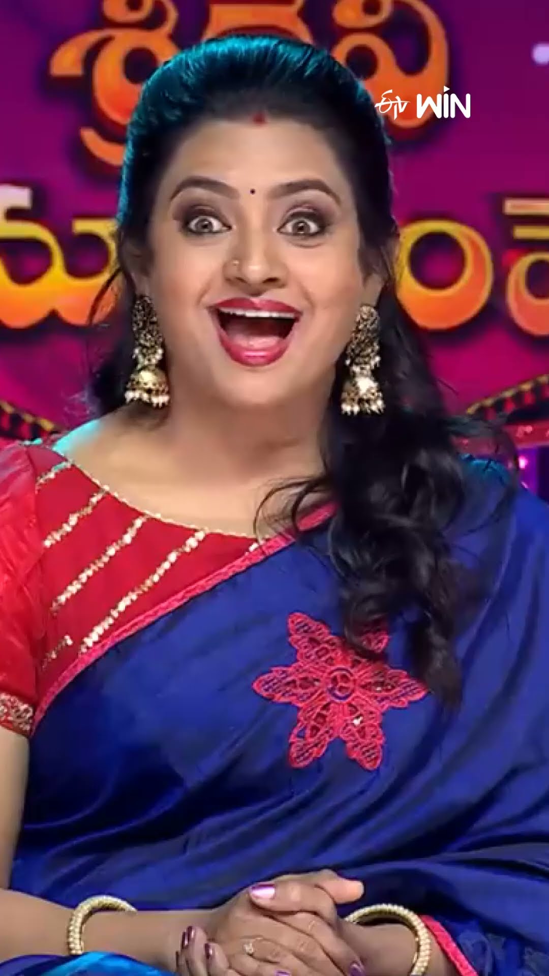 #shorts - రైల్వే స్టేషన్ లో ఈ గొంతు వినని వారు ఉండరు...! #sridevidramacompany