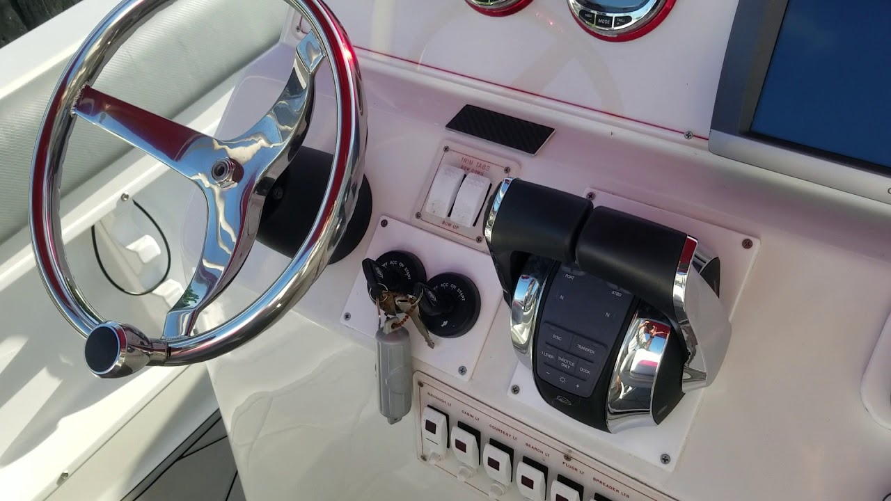 Used 2006 RENEGADE 32 CENTER CONSOLE for sale in Seminole Florida 33772