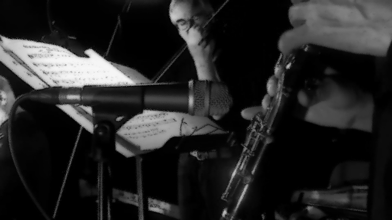 Sboru hudby: Na stolku v herně