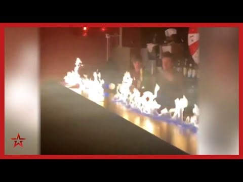 Парадная раздора: жители дома №1 на улице Рубинштейна вновь конфликтуют с владельцами баров