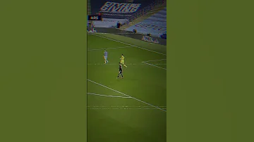 عندما كاد اديرسون ان يقتل هذا الاعب تصميم دقات القلب بطيء تصميم تصاميم كرة قدم تصميم خرافي 
